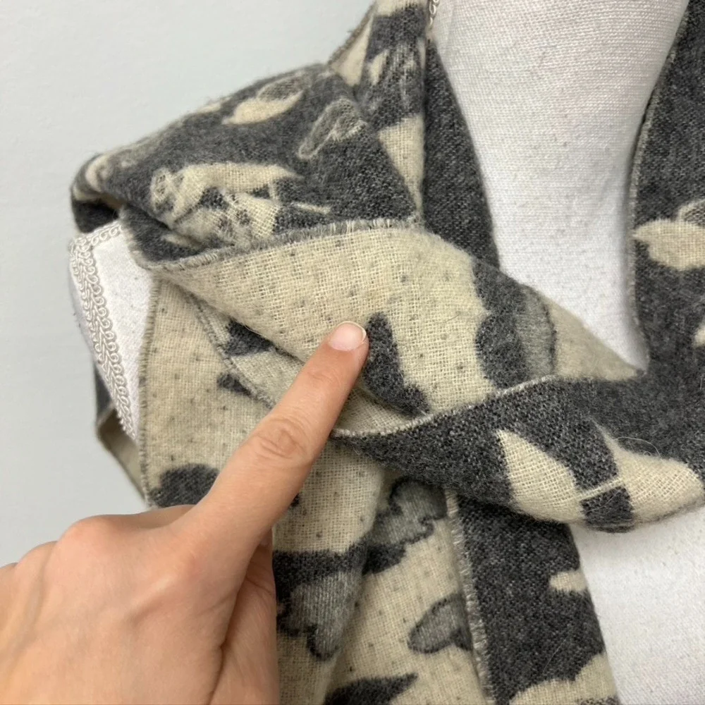 Reversible Scarf Warp Knit Gray Beige Airplane Flying Aviation Gorpcore Outdoor